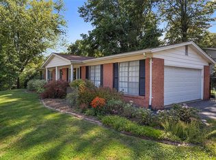 1045 Fernview Dr, Saint Louis, MO