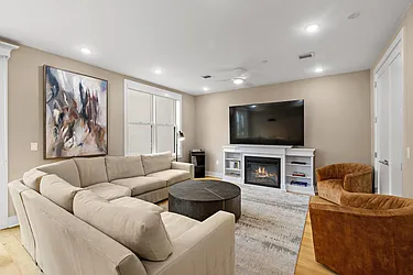 509 Jefferson Street, #1