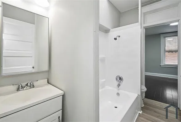 2702 Ashland Ave — Photo 12