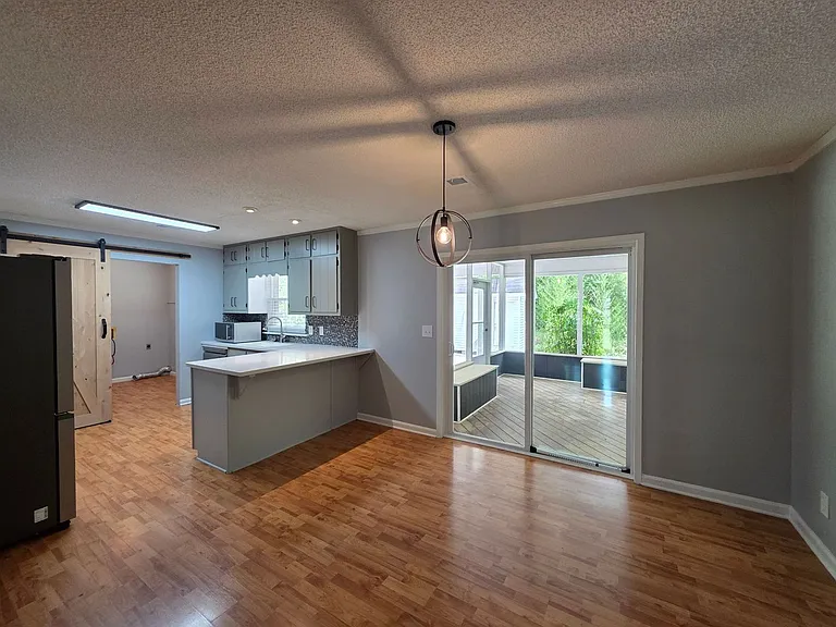 102 Park Place Dr — Photo 5