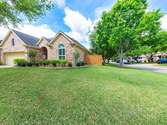 2nd image of 5002 Flower Ridge Ct