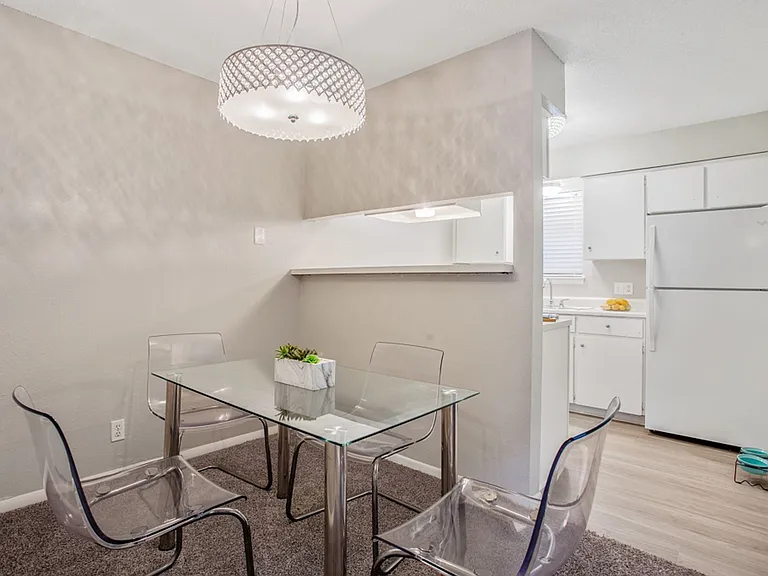 Radius Apartment Homes - $250 Off Move-in Costs! — Photo 37