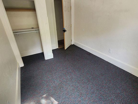 5th image of 513-515 NE Kamiaken St