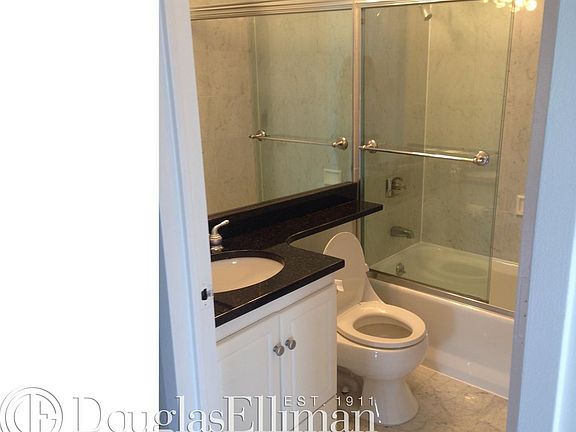 3rd image of 200 E 89th St APT 26C