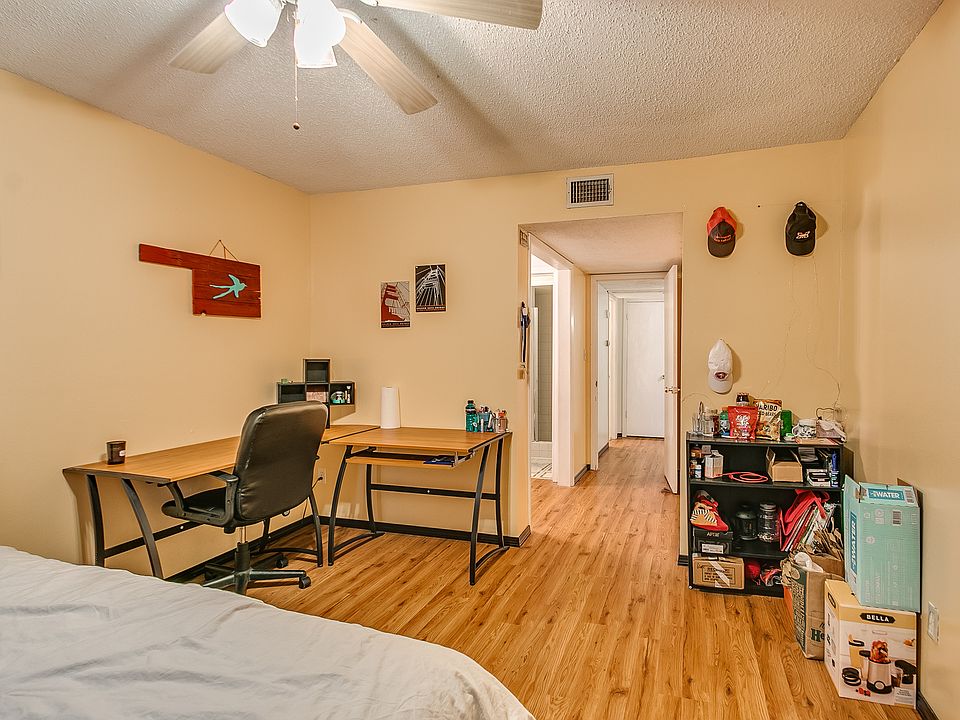 1st image of 1819 E Lindsey St APT 2