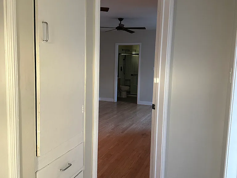 Magnolia Ave — Photo 17