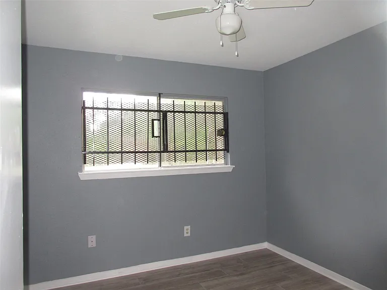 6315 Roughlock St — Photo 11