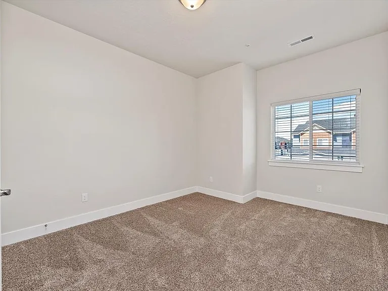 Ascent Townhomes — Photo 38