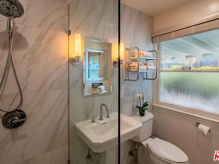 1214 Shoreline Dr — Photo 18