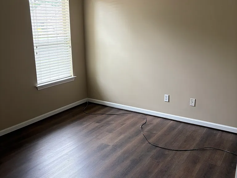 145 Highview Cv — Photo 17