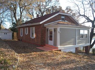 1 Mulberry Ln, Chester, IL 62233
