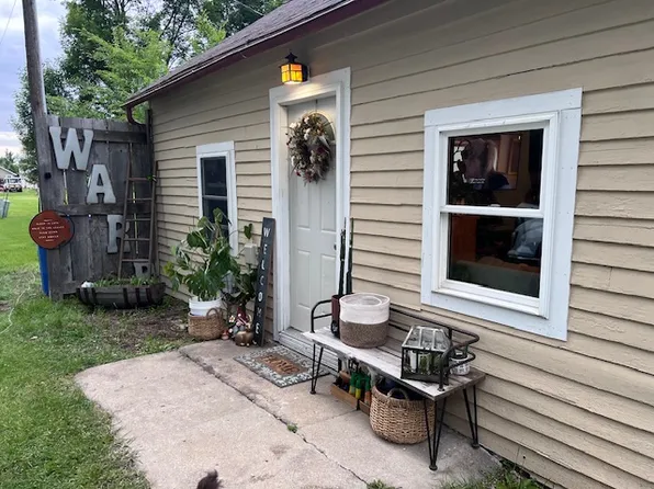 410 2nd St, Bruce, SD 57220