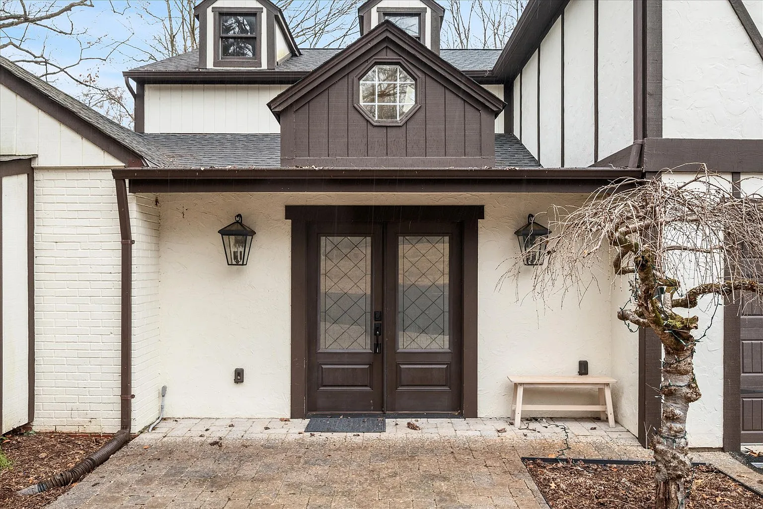 5 bed, 3562 sqft, $6,895 — Photo 4
