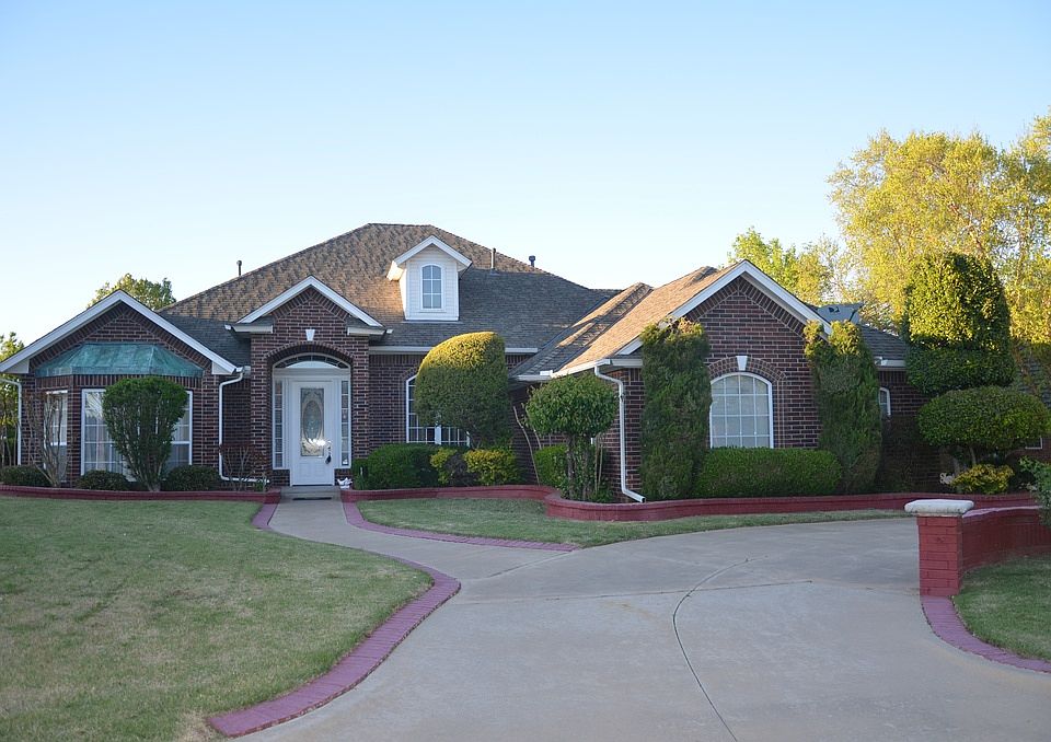1st image of 2521 SW 121st St
