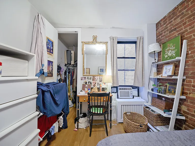 335 W 43rd St #4C — Photo 6