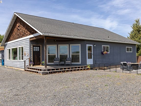 3rd image of 56 Pyatt Rd