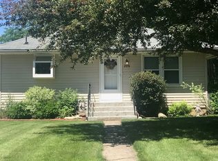 204 Liberty Ave, Fox River Grove, IL 60021