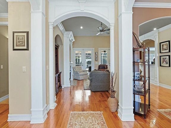 5th image of 3335 Lake Run Dr