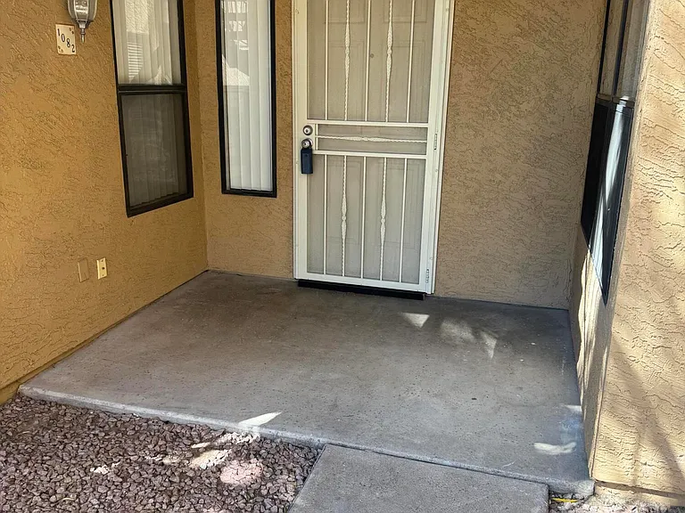 8787 E Mountain View Rd #1082 — Photo 3