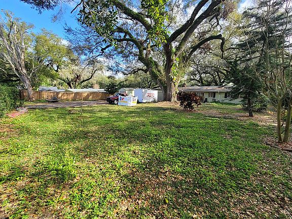 Large Rear Yard