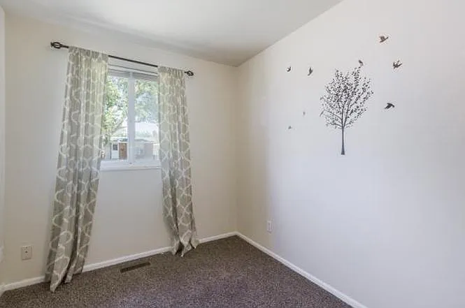 3 bed, 1625 sqft, $600 — Photo 1