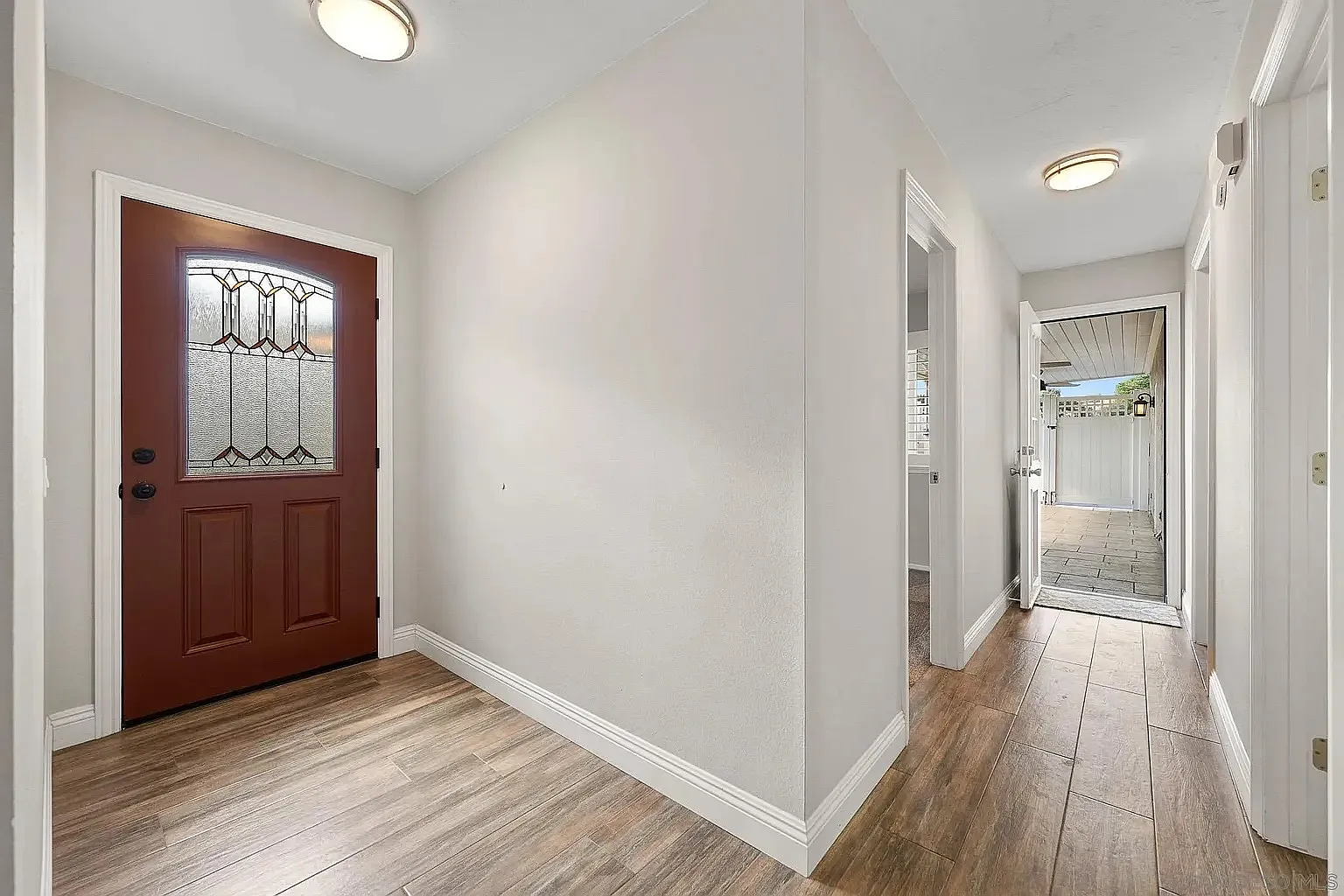 2 bed, 1059 sqft, $3,200 — Photo 3