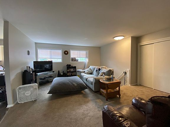 5th image of 300 Frontenac Ave