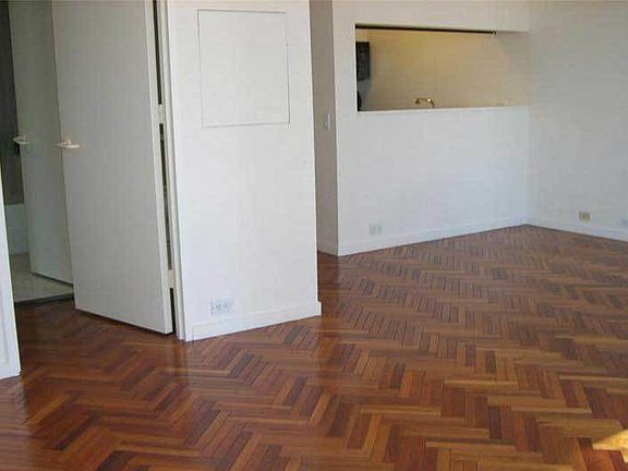 5th image of 150 W 56th St APT 3806