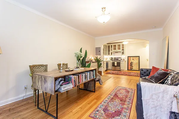 Rented by Compass | media 12