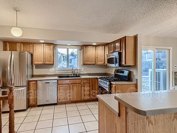 3rd image of 6643 Fredrick Dr