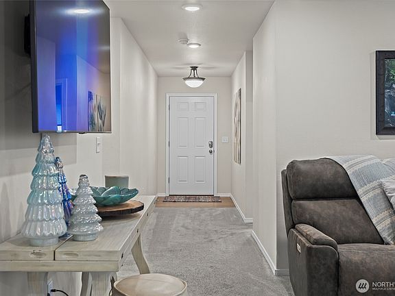 3rd image of 19804 134th Avenue Ct E