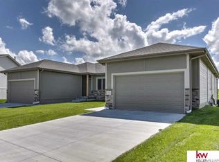 7108 N 154th St, Bennington, NE 68007