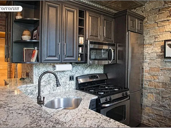 328 West Fourth Street image 2 of 6