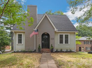 1421 12th Street Dr NW, Hickory, NC 28601