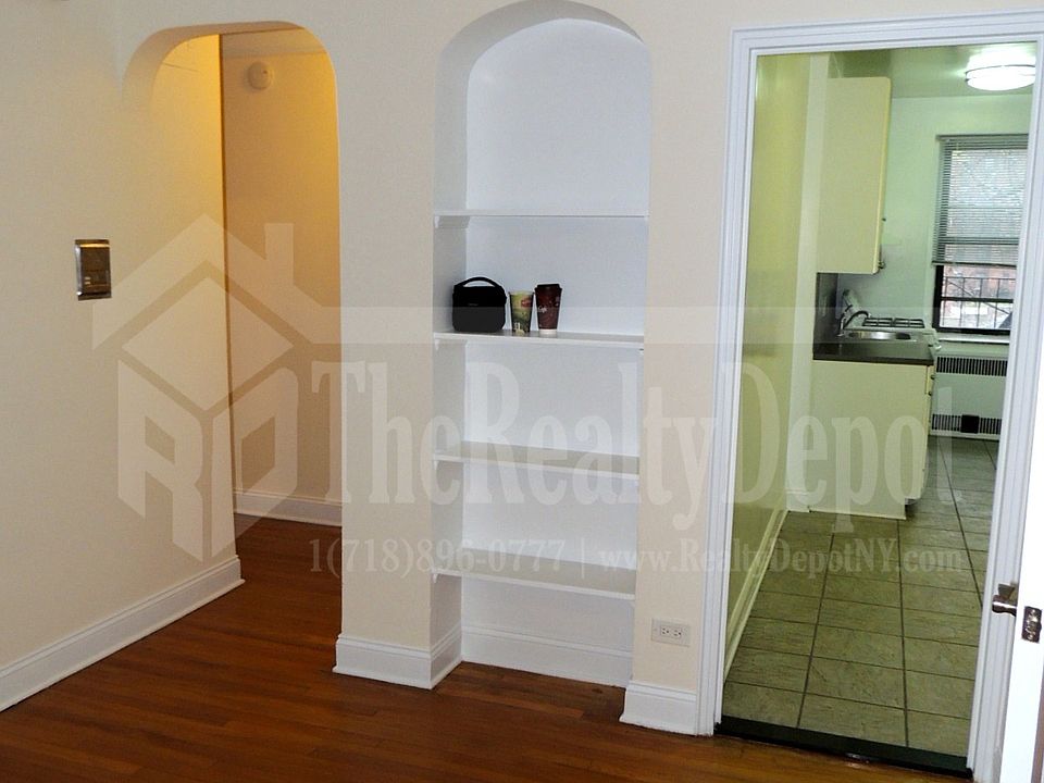 1st image of 5301 32nd Ave #3U