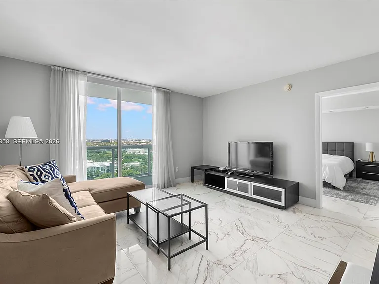 1800 N Bayshore Dr #1806 — Photo 14