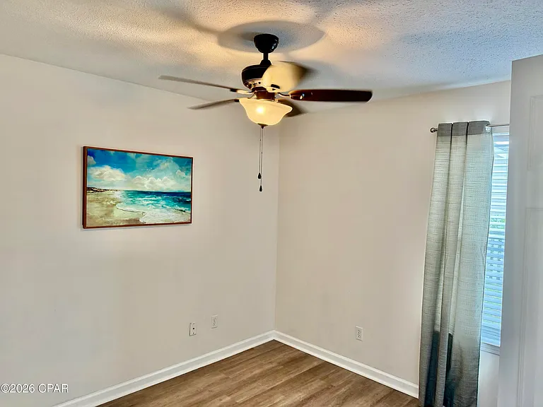 11710 Seashore Ln — Photo 14