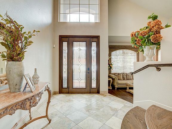 FRONT ENTRY DOOR