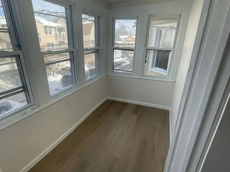 27 N 5th St #2L — Photo 2