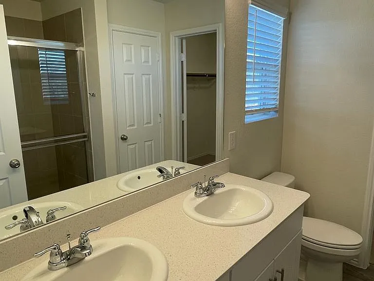 366 Lake Erie Dr — Photo 26
