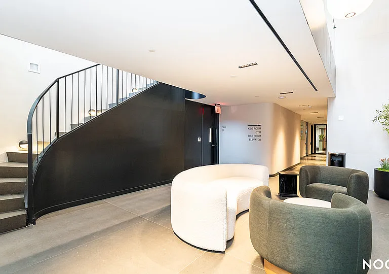 527 Grand Ave #306 — Photo 27
