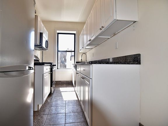 4th image of 612 W 144th St APT F4