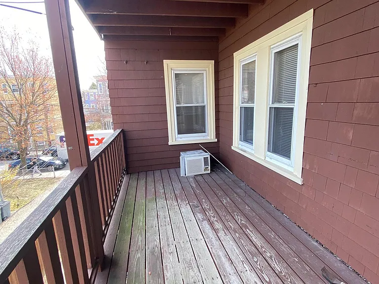 45 Rice St — Photo 10
