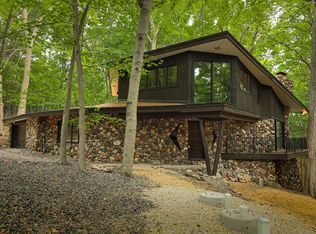 649 Ridgewood Knls, Hubertus, WI 53033