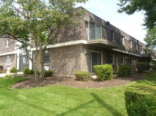 879 Trace Dr #110, Buffalo Grove, IL 60089