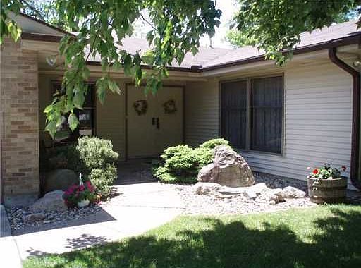 1st image of 1324 Hampshire Dr