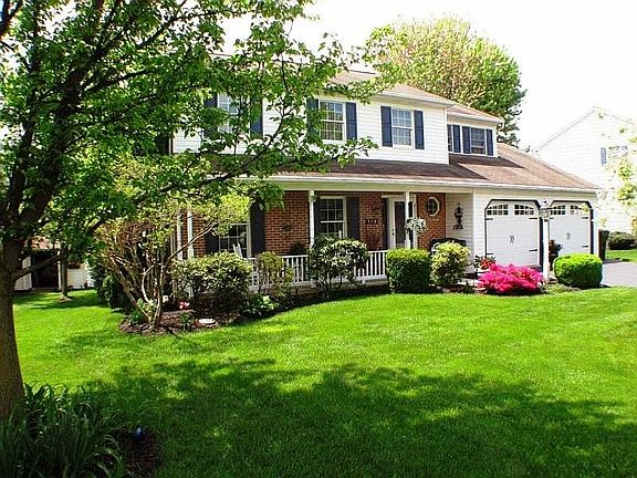 2nd image of 114 Strickler Run Dr