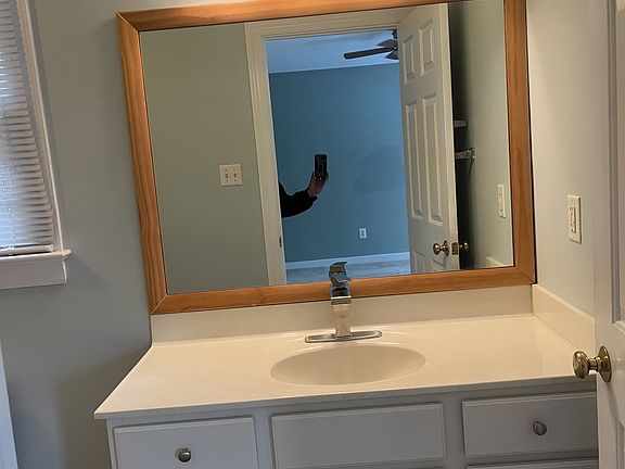 3rd image of 3017 Grayland Ave