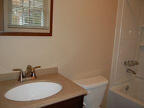 4th image of 1808 Oakland Pte