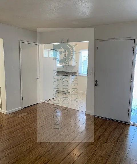 924 S Garfield St #3 — Photo 1